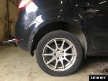 Installing a set of spacers to increase the ground clearance Kia Cee'd I Lift Kits (leveling kits and coil spring spacer\strut spacer)