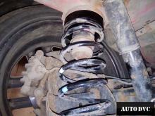 Installing a set of spacers to increase the ground clearance Kia Cerato Lift Kits (leveling kits and coil spring spacer\strut spacer)