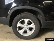 Installing a set of spacers to increase the ground clearance Kia Sorento Lift Kits (leveling kits and coil spring spacer\strut spacer)