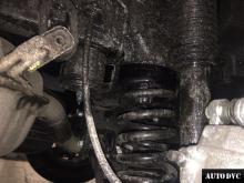 Installing a set of spacers to increase the ground clearance Kia Sorento III Prime Restyle Lift Kits (leveling kits and coil spring spacer\strut spacer)