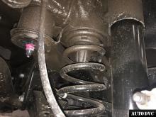 Installing a set of spacers to increase the ground clearance Kia Sorento Prime Lift Kits (leveling kits and coil spring spacer\strut spacer)