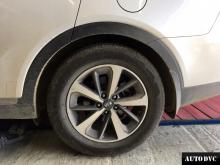 Installing a set of spacers to increase the ground clearance Kia Sorento III Prime Restyle Lift Kits (leveling kits and coil spring spacer\strut spacer)