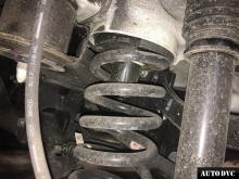 Installing a set of spacers to increase the ground clearance Kia Sorento Prime Lift Kits (leveling kits and coil spring spacer\strut spacer)