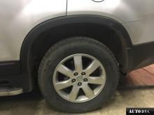 Installing a set of spacers to increase the ground clearance Kia Sorento Lift Kits (leveling kits and coil spring spacer\strut spacer)