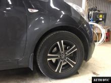 Installing a set of spacers to increase the ground clearance Kia Venga Lift Kits (leveling kits and coil spring spacer\strut spacer)