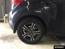 Installing a set of spacers to increase the ground clearance Kia Venga Lift Kits (leveling kits and coil spring spacer\strut spacer)