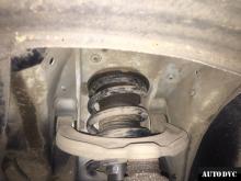 Installing a set of spacers to increase the ground clearance Lexus GS IV Lift Kits (leveling kits and coil spring spacer\strut spacer)