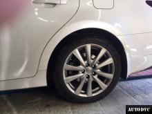 Installing a set of spacers to increase the ground clearance Lexus GS IV Lift Kits (leveling kits and coil spring spacer\strut spacer)