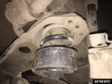 Installing a set of spacers to increase the ground clearance Mazda 5 I (CR) Lift Kits (leveling kits and coil spring spacer\strut spacer)