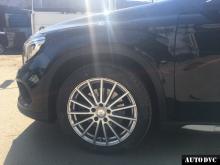 Installing a set of spacers to increase the ground clearance Mercedes-Benz GLA-klasse Lift Kits (leveling kits and coil spring spacer\strut spacer)