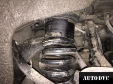 Installing a set of spacers to increase the ground clearance Mercedes-Benz M-klasse II (W164) Lift Kits (leveling kits and coil spring spacer\strut spacer)