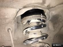 Installing a set of spacers to increase the ground clearance Mitsubishi Pajero Sport II Lift Kits (leveling kits and coil spring spacer\strut spacer)