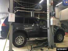 Installing a set of spacers to increase the ground clearance Mitsubishi Pajero Sport Lift Kits (leveling kits and coil spring spacer\strut spacer)