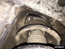 Installing a set of spacers to increase the ground clearance Nissan Qashqai Lift Kits (leveling kits and coil spring spacer\strut spacer)