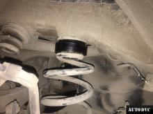 Installing a set of spacers to increase the ground clearance Nissan X-Trail T32 Lift Kits (leveling kits and coil spacer\strut spacer)