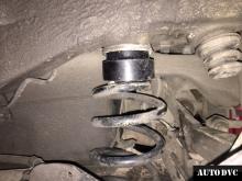 Installing a set of spacers to increase the ground clearance Nissan X-Trail Lift Kits (leveling kits and coil spring spacer\strut spacer)