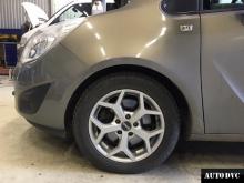 Installing a set of spacers to increase the ground clearance Opel Meriva Lift Kits (leveling kits and coil spring spacer\strut spacer)