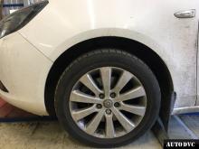 Installing a set of spacers to increase the ground clearance Opel Zafira Lift Kits (leveling kits and coil spring spacer\strut spacer)