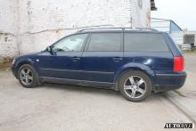 Installing a set of spacers to increase the ground clearance Volkswagen Passat B5 Lift Kits (leveling kits and coil spring spacer\strut spacer)