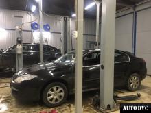 Installing a set of spacers to increase the ground clearance Renault Laguna Lift Kits (leveling kits and coil spacer\strut spacer)