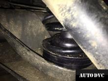 Installing a set of spacers to increase the ground clearance Renault Megane Lift Kits (leveling kits and coil spring spacer\strut spacer)