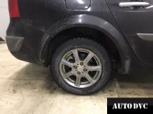 Installing a set of spacers to increase the ground clearance Renault Megane Lift Kits (leveling kits and coil spring spacer\strut spacer)