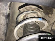 Installing a set of spacers to increase the ground clearance Renault Megane Lift Kits (leveling kits and coil spring spacer\strut spacer)