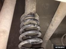 Installing a set of spacers to increase the ground clearance Renault Logan Lift Kits (leveling kits and coil spring spacer\strut spacer)