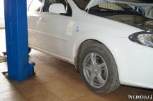 Installing a set of spacers to increase the ground clearance Chevrolet Lacetti\Chevrolet Nubira Lift Kits (leveling kits and coil spacer\strut spacer)