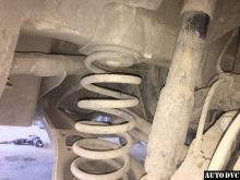 Installing a set of spacers to increase the ground clearance Skoda Yeti Lift Kits (leveling kits and coil spring spacer\strut spacer)