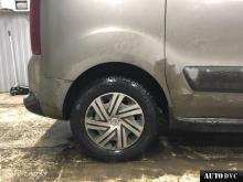 Installing a set of spacers to increase the ground clearance Citroen Berlingo II Lift Kits (leveling kits and coil spring spacer\strut spacer)