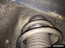 Installing a set of spacers to increase the ground clearance Skoda Octavia Lift Kits (leveling kits and coil spring spacer\strut spacer)