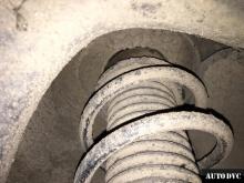 Installing a set of spacers to increase the ground clearance Skoda Roomster I Lift Kits (leveling kits and coil spring spacer\strut spacer)