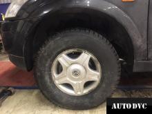 Installing a set of spacers to increase the ground clearance SsangYong Kyron Lift Kits (leveling kits and coil spring spacer\strut spacer)