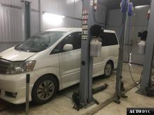 Installing a set of spacers to increase the ground clearance Toyota Alphard Lift Kits (leveling kits and coil spring spacer\strut spacer)