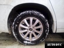 Installing a set of spacers to increase the ground clearance Toyota Alphard Lift Kits (leveling kits and coil spring spacer\strut spacer)