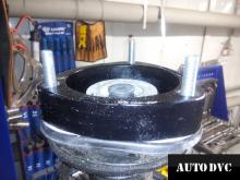 Installing a set of spacers to increase the ground clearance Toyota Alphard Lift Kits (leveling kits and coil spring spacer\strut spacer)