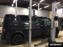 Installing a set of spacers to increase the ground clearance Volkswagen Multivan T5 Lift Kits (leveling kits and coil spring spacer\strut spacer)