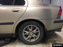 Installing a set of spacers to increase the ground clearance Volvo S60 Lift Kits (leveling kits and coil spring spacer\strut spacer)