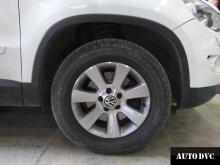 Installing a set of spacers to increase the ground clearance Volkswagen Tiguan I Restyle 20141 Lift Kits (leveling kits and coil spring spacer\strut spacer)