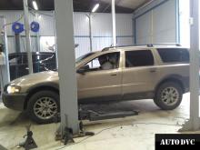 Installing a set of spacers to increase the ground clearance Volvo XC70 Kits (leveling kits and coil spacer\strut spacer)
